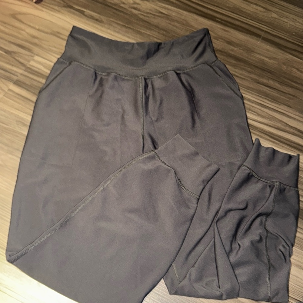 Old navy jogger athletic pants